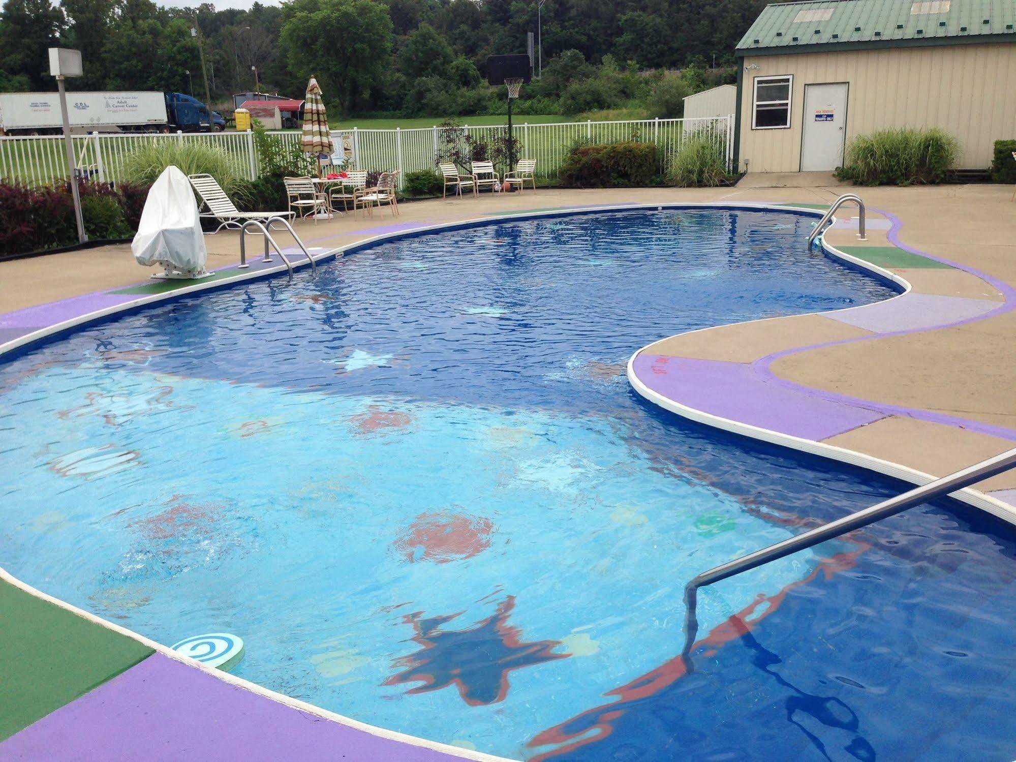 Motel 6 Williamstown, Wv Экстерьер фото